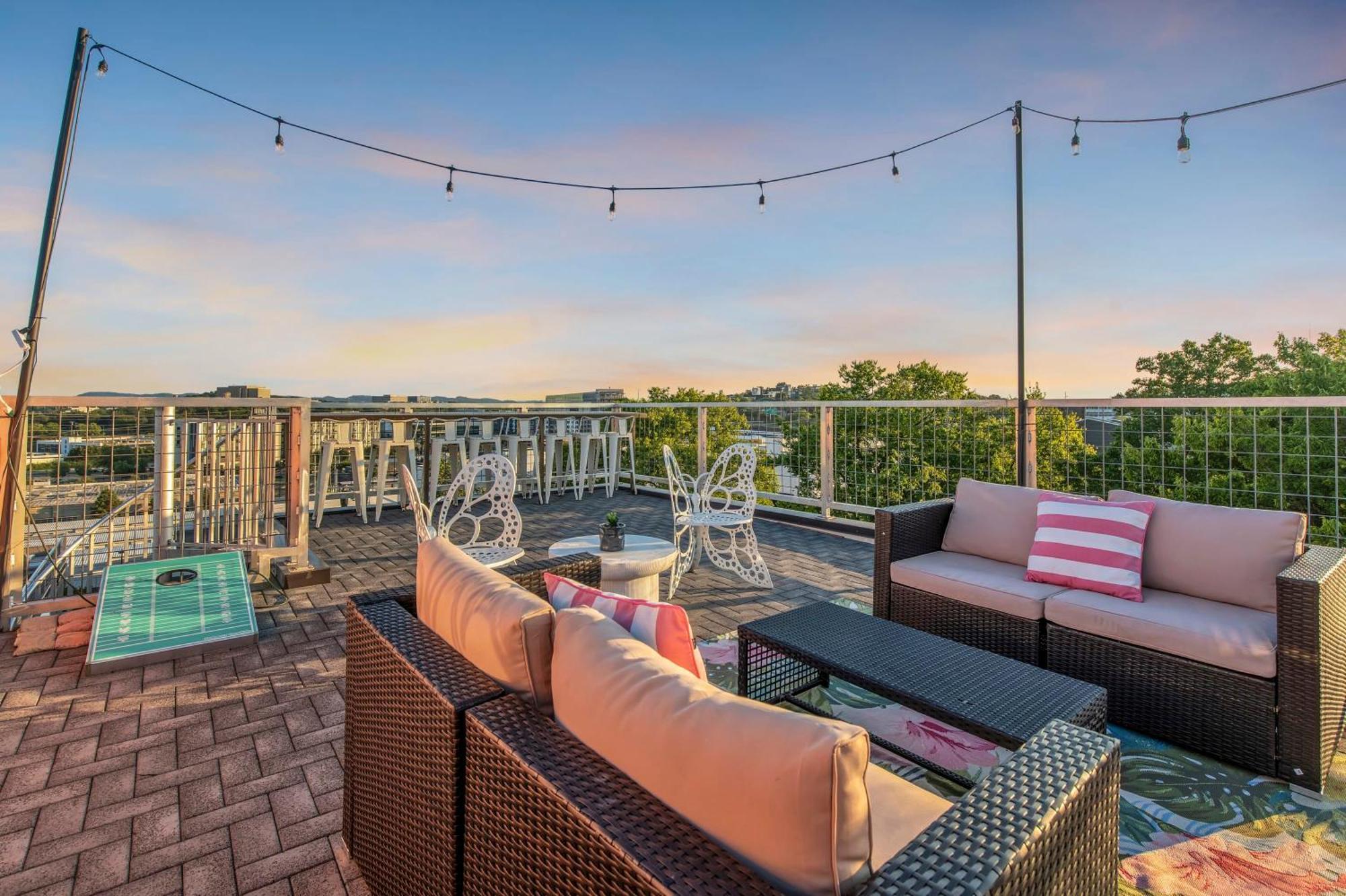 Villa Dolly'S Big House - 18 Beds Skydeck Views à Nashville Extérieur photo
